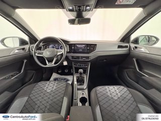 VOLKSWAGEN Taigo 1.0 tsi r-line 110cv 9