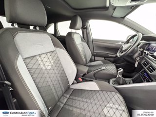 VOLKSWAGEN Taigo 1.0 tsi r-line 110cv 6