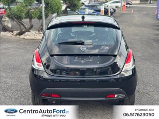 LANCIA Ypsilon 1.0 FireFly 5 porte S&S Hybrid Silver Plus 3