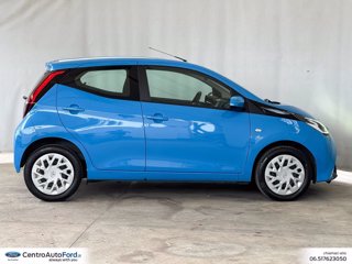 TOYOTA Aygo 5p 1.0 x-play 72cv 4