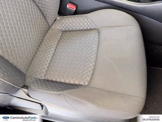 TOYOTA C-hr 1.8h active e-cvt 7