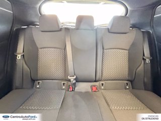 TOYOTA C-hr 1.8h business e-cvt 8