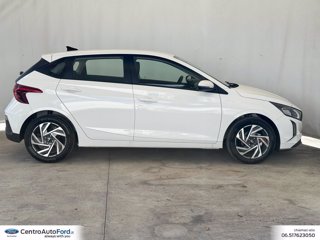 HYUNDAI I20 1.2 mpi connectline 79cv mt 4