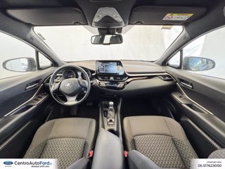 TOYOTA C-hr 1.8h active e-cvt 9