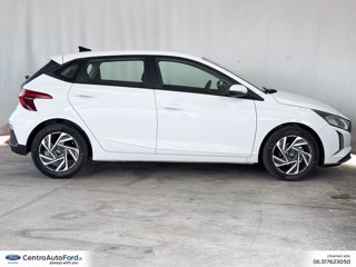 HYUNDAI I20 1.2 mpi connectline 79cv mt 4