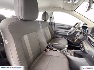 HYUNDAI I20 1.2 mpi connectline 79cv mt 6