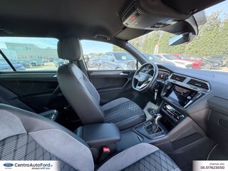 VOLKSWAGEN Tiguan 2.0 tdi r-line 150cv dsg 5