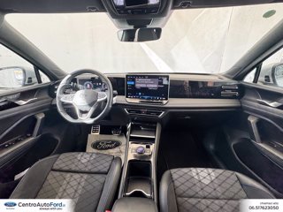 VOLKSWAGEN Tiguan 2.0 tdi r-line 150cv dsg 9