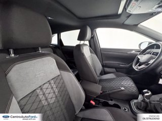 VOLKSWAGEN Taigo 1.0 tsi r-line 115cv 6