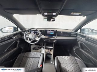 VOLKSWAGEN Tiguan 2.0 tdi r-line 150cv dsg 9