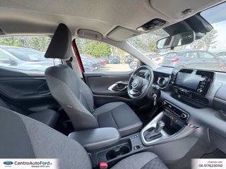 TOYOTA Yaris 1.5h trend 5