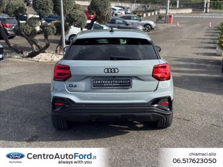 AUDI Q2 35 TFSI S tronic Identity Black 3