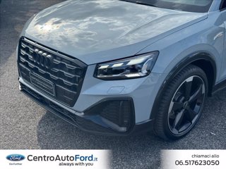 AUDI Q2 35 TFSI S tronic Identity Black 6
