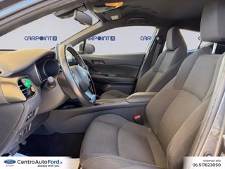 TOYOTA C-hr 1.8h business 2wd e-cvt 8